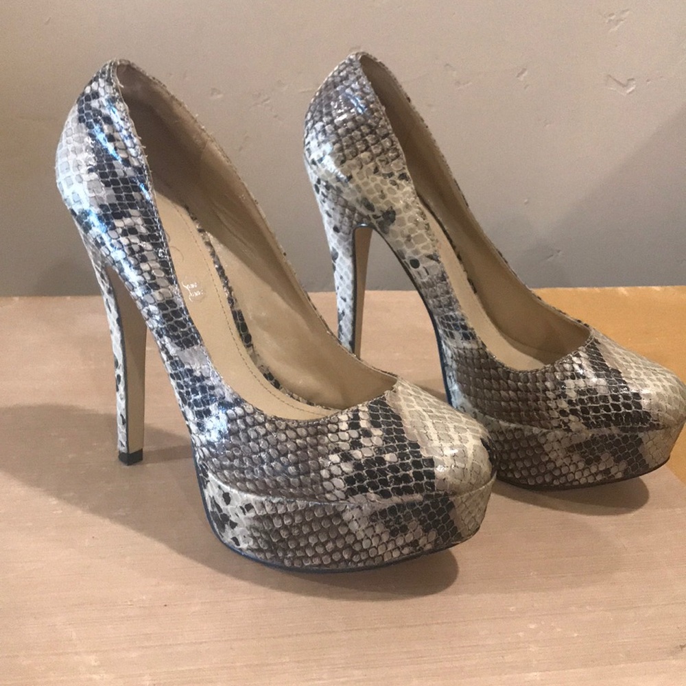 Aldo snakeskin heels